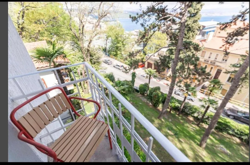Apartment Punta With Garage, Balcony, Garden And Sea View Opatija